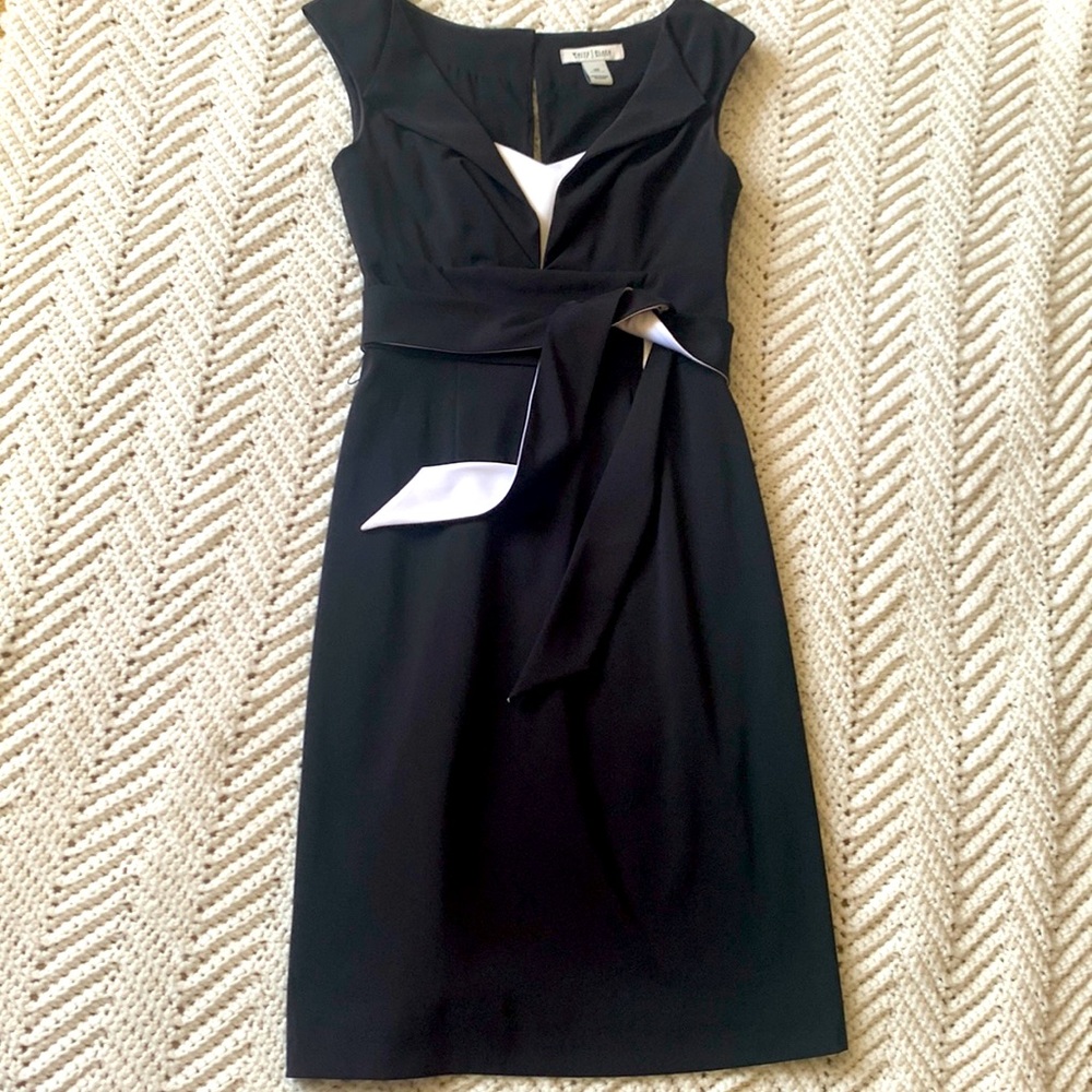 Women’s knee length elegant dress